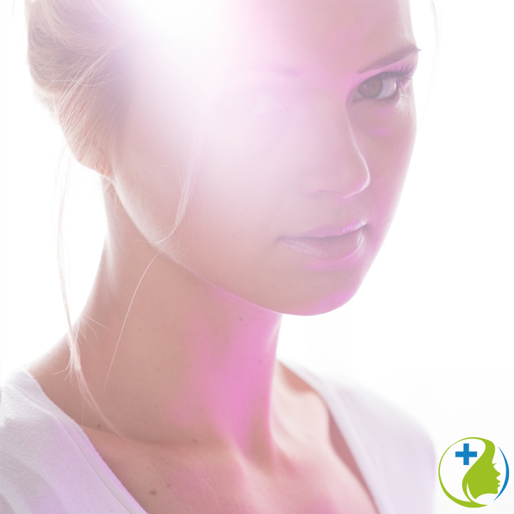 This miraculous essential oil can tighten skin, clear wrinkles, reduce saggy skin and make scars vanish. Geranium is a natural safe tool that will improve your skin and health.