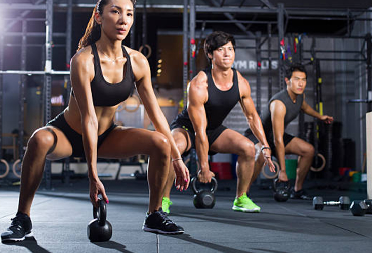 Burn calories in overdrive and shed pounds using these kettlebell exercises! 8 super sculpting exercises incorporating your full body resulting in a more slim and toned figure while burning 20+ calories per minunte