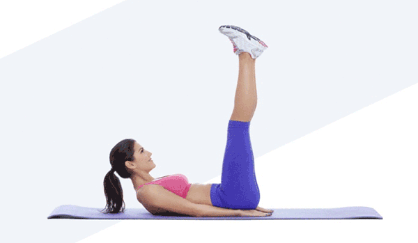 Summer’s here and the heat is on to tighten up your tummy for the pool or beach. If you want your belly to be bikini-ready fast you need exercises that engage all your abdominal muscles. This killer tummy-cinching routine works magic on muffin tops and that soft belly pooch and will leave your tummy tight and toned in two weeks!