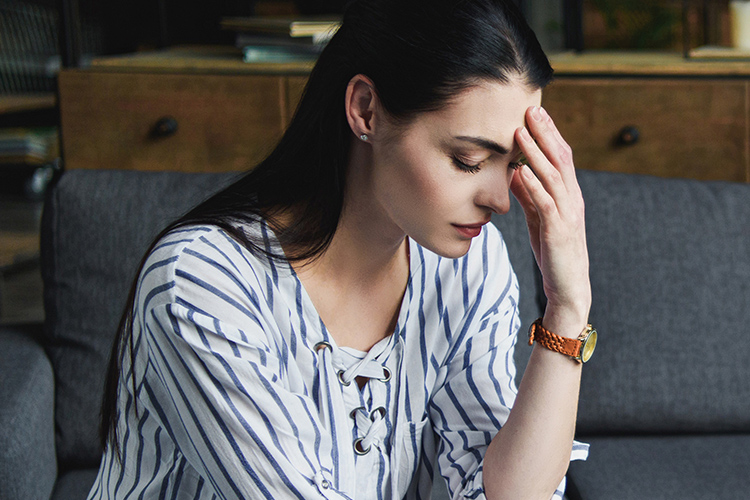 Struggling to see results in your weight loss journey? Check out these 30 common mistakes women make that you MUST AVOID to lose fat!