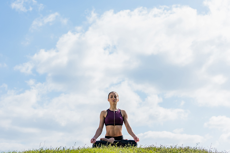 There's a lot of detailed information out there about exactly what you should do to get a slim body and a rock-hard stomach. But none of those eating hacks matter if the bedrock of your diet is actually quicksand. Here are the 20 unshakeable rules to follow to get healthy and lose fat fast.