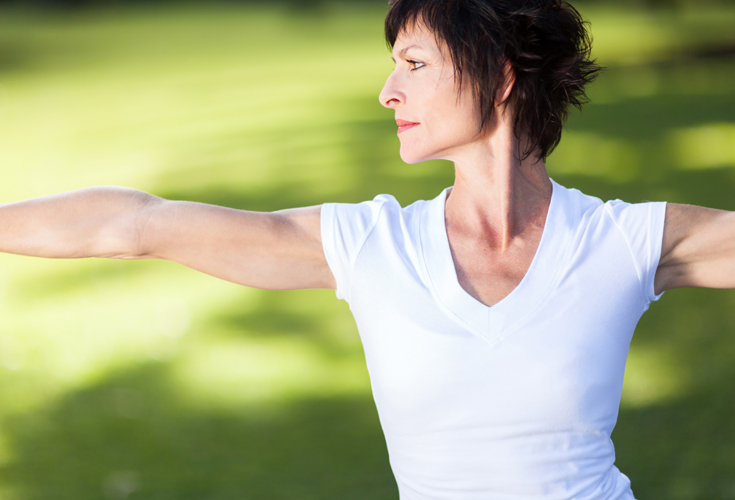 Weight loss over 40 doesn't have to involve draining workouts that leave you feeling exhausted! It's possible to DOUBLE your fat loss by incorporating yoga into your life.