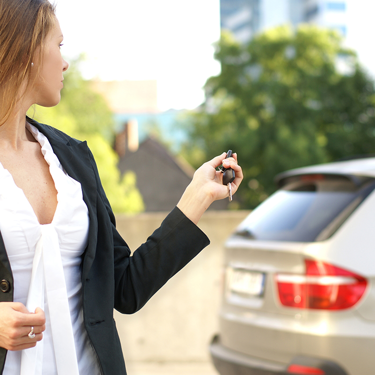 We all want to slim down without spending hours in the gym. If you want to lose belly fat, improve your health and lose weight you need to read this!